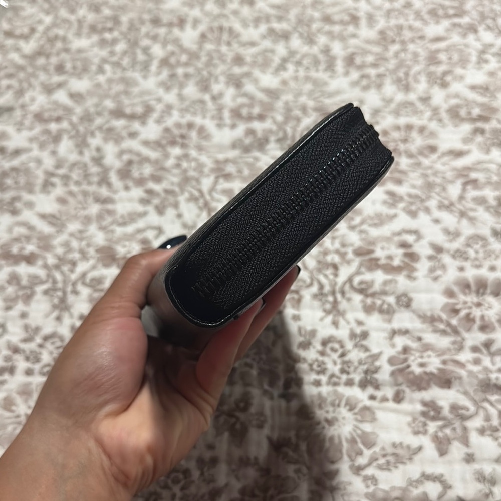 Black Textured Wallet - Picture 5 of 15
